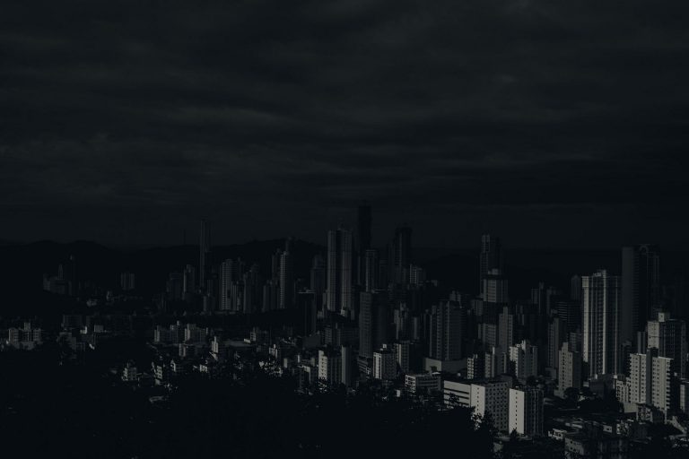 Thành phố nhập bóng tối